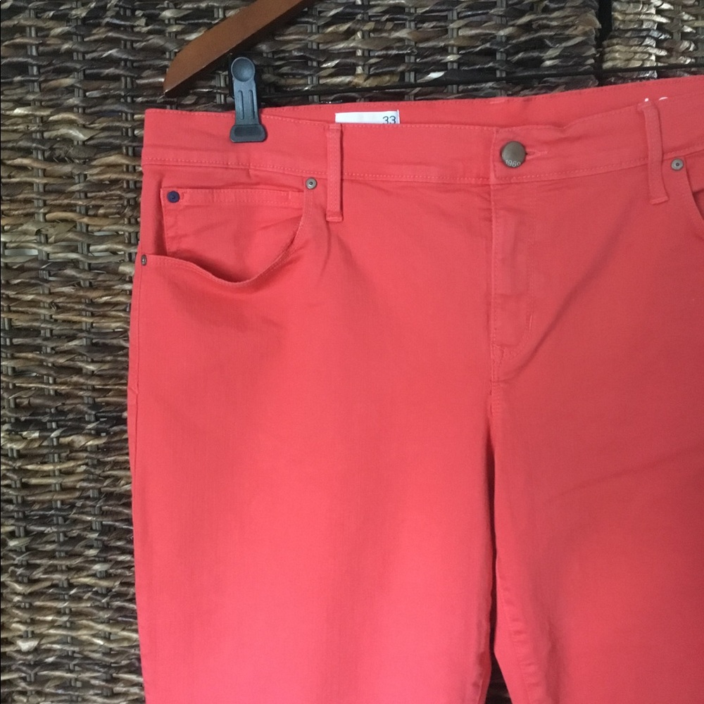 GAP - Picture 2 of 16